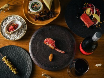 コースのテーマは2ヶ月に一度変更。何度でも愉しめる味わいを