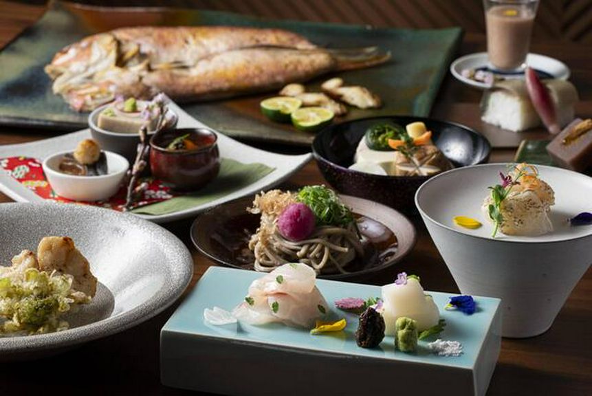 料理の数々は「五味・五法・五色・五感」を忠実に固守