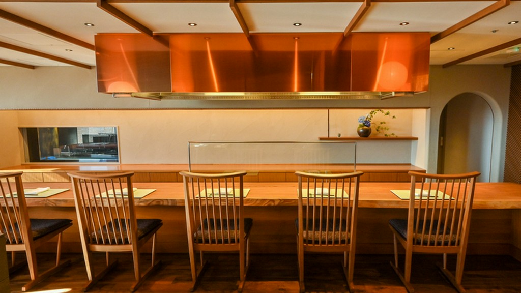 大切な人の記念日や誕生日に。心地よい空間で至福の時間を