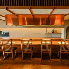 大切な人の記念日や誕生日に。心地よい空間で至福の時間を