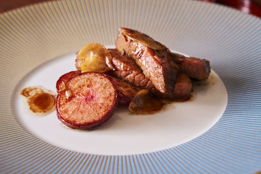 小林氏が惚れ込む、「高森和牛」を堪能できる青椒牛肉『KOBAYASHIとNUMAMOTO』