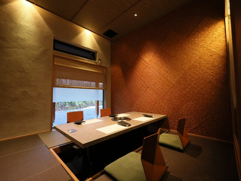 団体にも最適。10名まで対応の完全個室でゆったり焼肉を