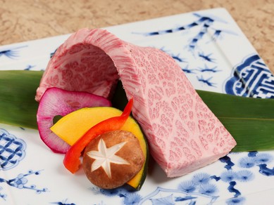 大切な人と味わい深い料理を囲み過ごす、充実したひととき