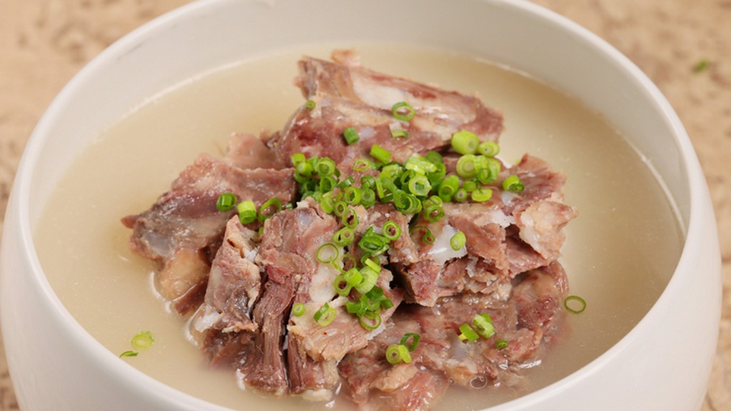 あっさりなのに深い味わい『ソルロンタン』