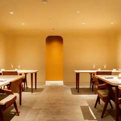 森の洞窟をイメージした上質な空間で特別なひと時を