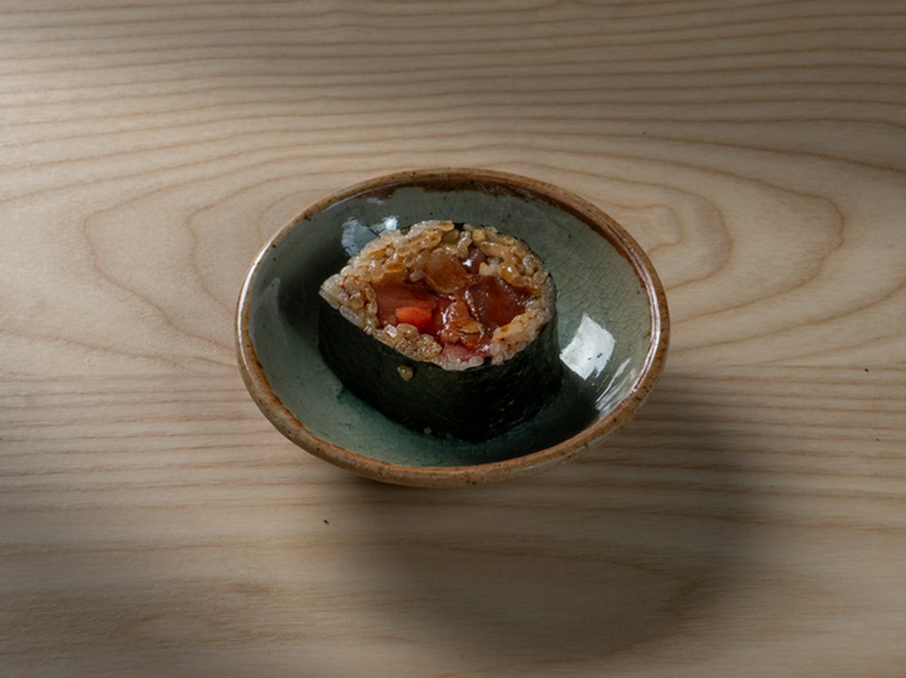 豊洲直送の鮮度。一巻きで味わう特製鮪の饗宴『鉄火巻（特製鮪巻）』