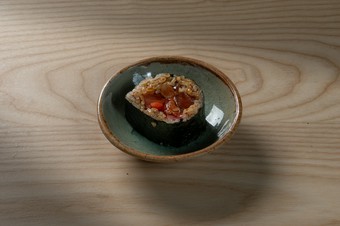 豊洲直送の鮮度。一巻きで味わう特製鮪の饗宴『鉄火巻（特製鮪巻）』