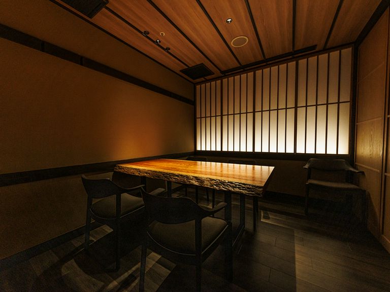 上質な個室空間でゆったりと美食を楽しむひととき