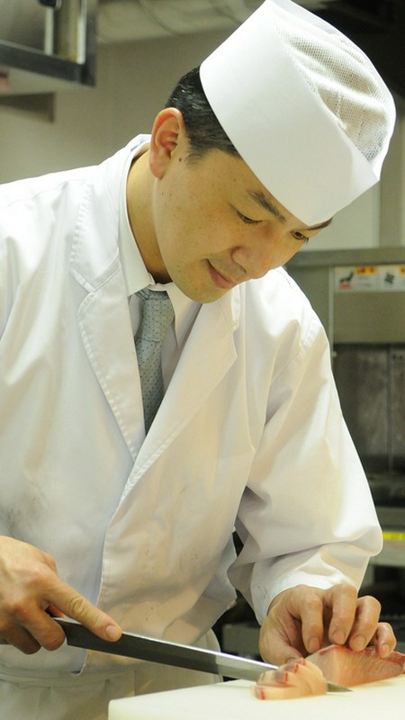 菊地 氏