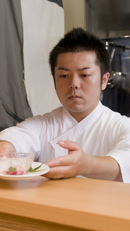 松田 氏