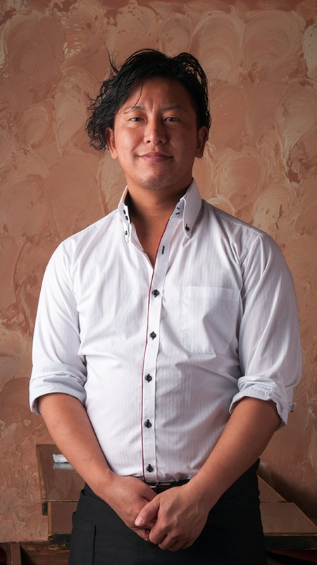 直井　賢治 氏