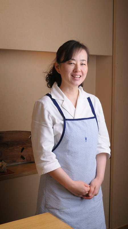 山崎　美香 氏
