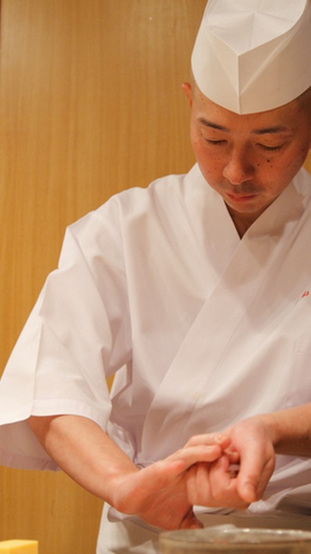 金坂　真次 氏