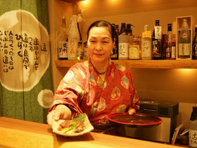 春日　恵美子 氏