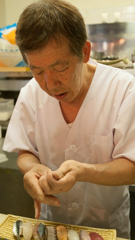 岡田　年美 氏
