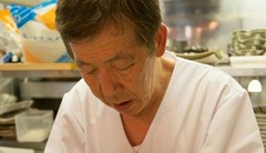 岡田　年美 氏
