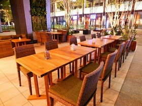 新東記 CLARKE QUAY 大手町