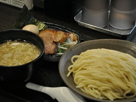 三ツ矢堂製麺