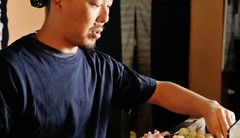 新井 藤一 氏