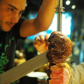 ホドリゴ　カルドーゾ　後藤 氏