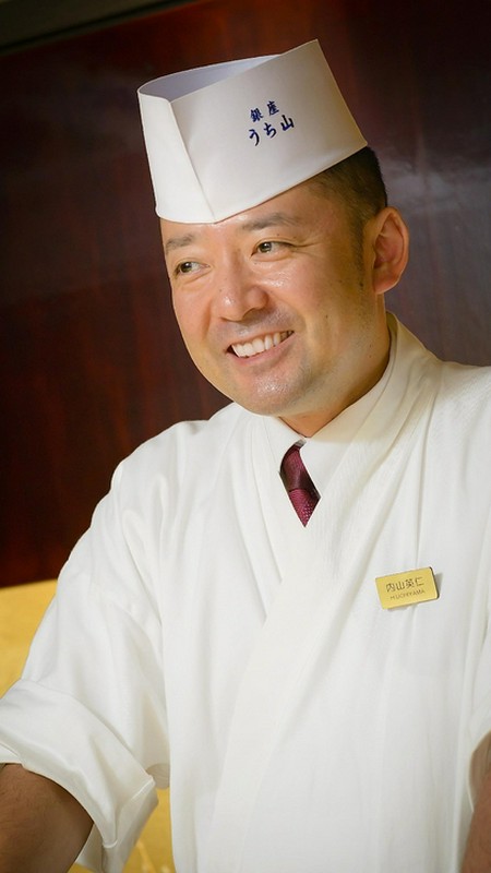 内山　英仁 氏