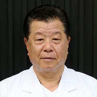 大津　謙一郎 氏