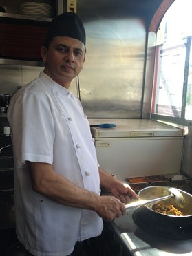 マラシニ・ギャネソル 氏