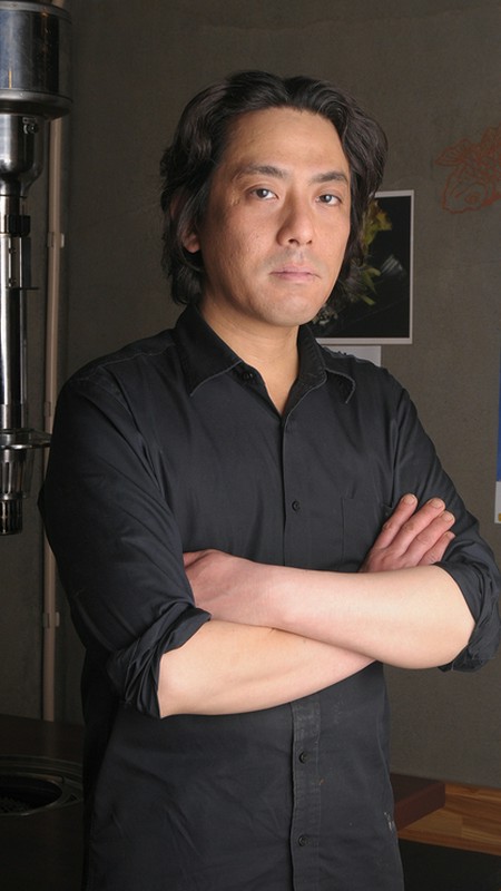 六十里　智之 氏