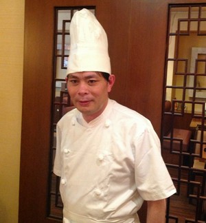高　居財 氏