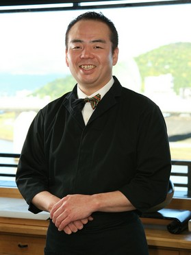 伊藤　哲也 氏