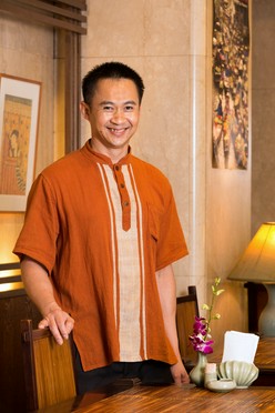 マナ　アモンラッタプーン 氏