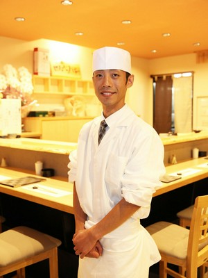 畑野 篤 氏