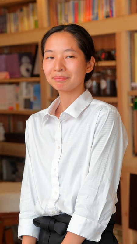飯島　裕美 氏
