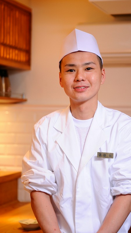 郡司　健 氏