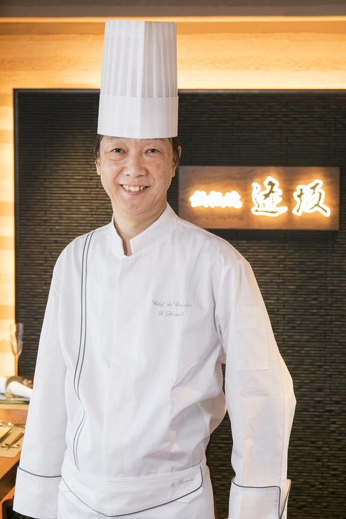 上手　義久 氏