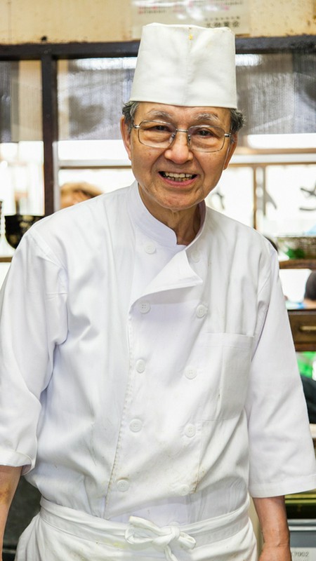 石塚　英明 氏