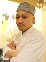 山村 駿之介 氏