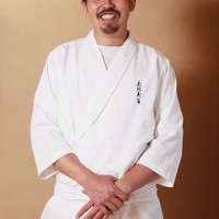 宮島　真亜久 氏