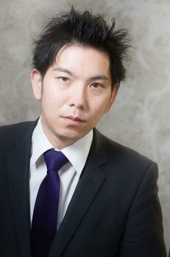 岡田　和也 氏