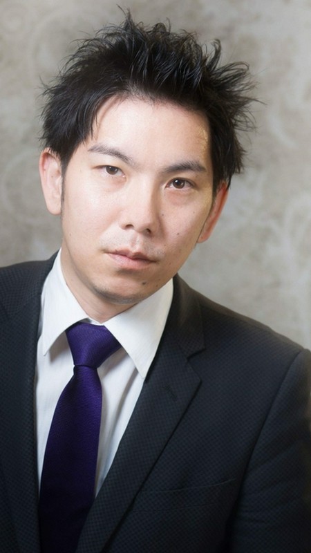 岡田　和也 氏