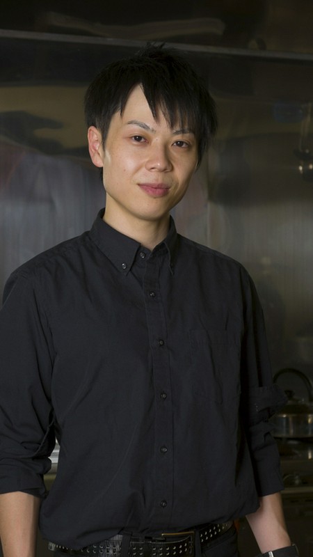齋藤　智英 氏