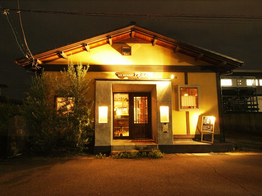 カフェレストラン　Tajika