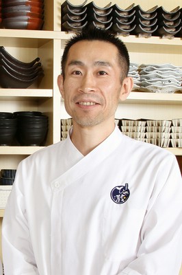 山口 秀治 氏