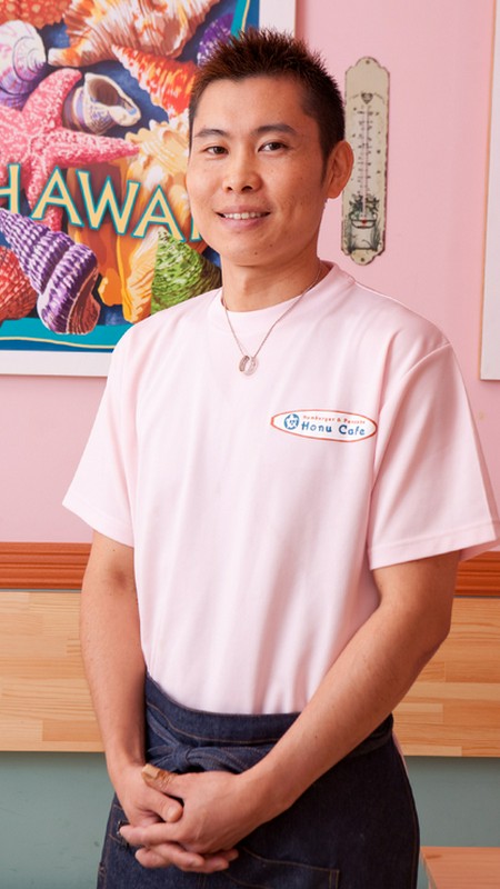 田村　恩 氏