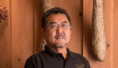 服部　斎 氏