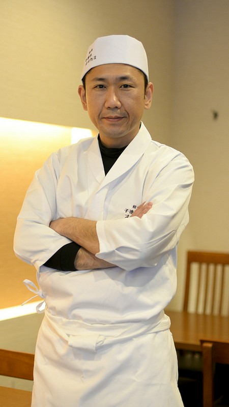 三森　庸男 氏
