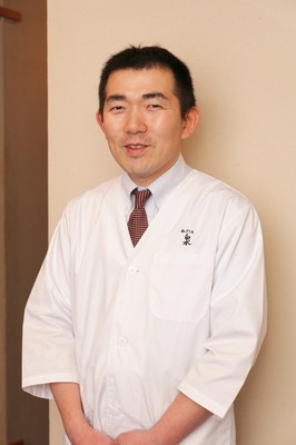 泉　昌樹 氏