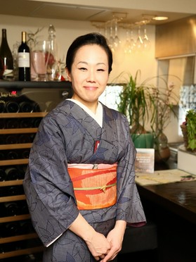 藤原　美津子 氏