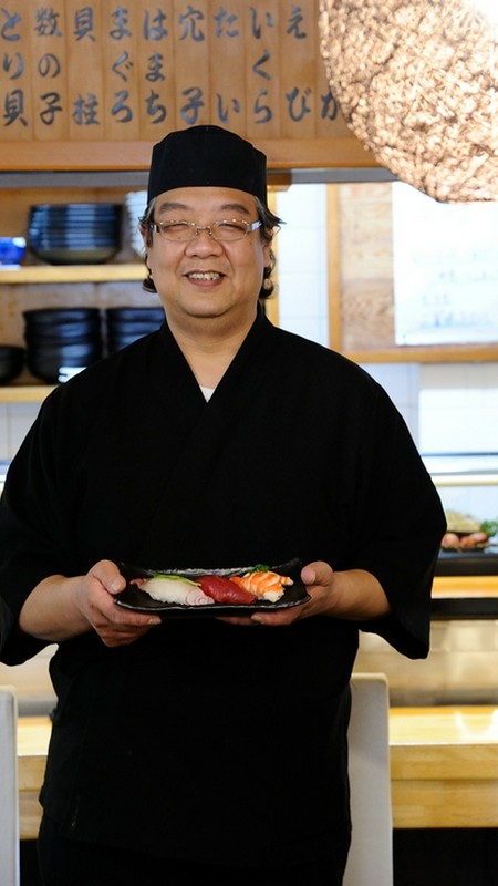 板倉　一幸 氏