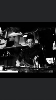 河野　靖弘 氏